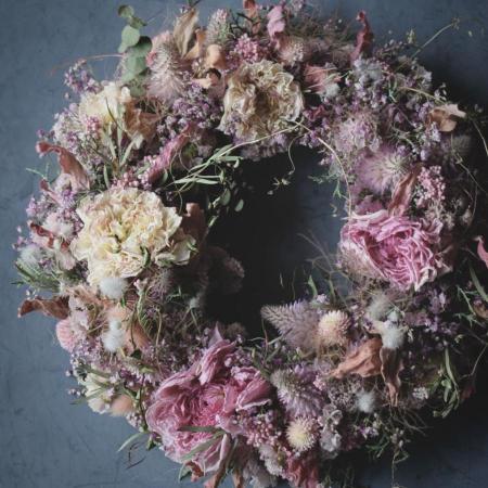 [she is matilda.]mother's day スターチスとかすみ草の小花のフルリース