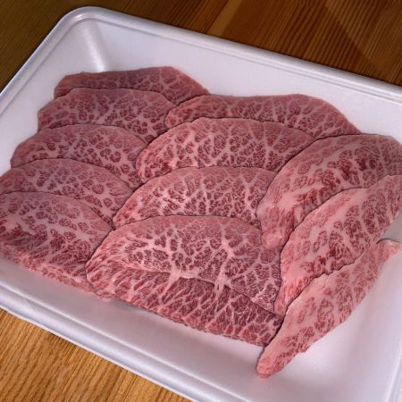 [岩島屋]「飛騨牛」焼肉用3種の希少部位セット(上カルビ・イチボ・ミスジ)各300g(計900g)