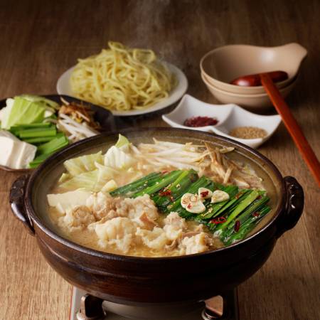 [山樹]国産牛ホルモン「味噌もつ鍋」ちゃんぽん麺付き2〜3人前