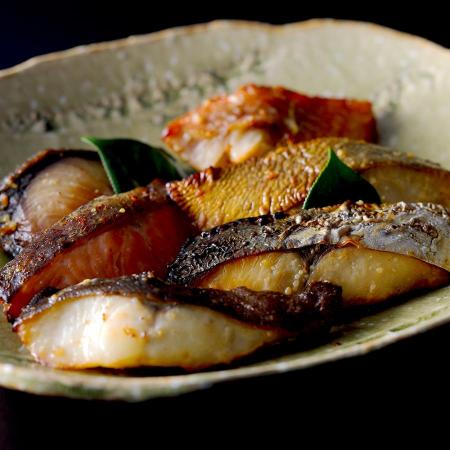 [下鴨茶寮]料亭の「西京焼き」6種(銀だら・ブリ・銀鮭・サワラ・赤魚・銀ひらす)各1切(計6切)