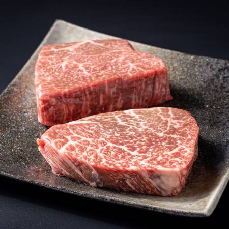 [京都丹波牧場]"長期肥育"黒毛和牛「平井牛」A5ランク赤身ステーキ用(内モモorランプorイチボ)150g×2(300g)