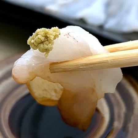 [山米鮮魚]お刺身用天然クエ4〜5人前(330g)