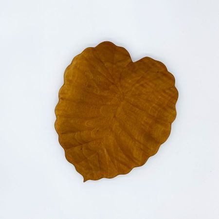 [工房ぬりトン][木工]沖縄県産木の手彫りクワズイモ皿